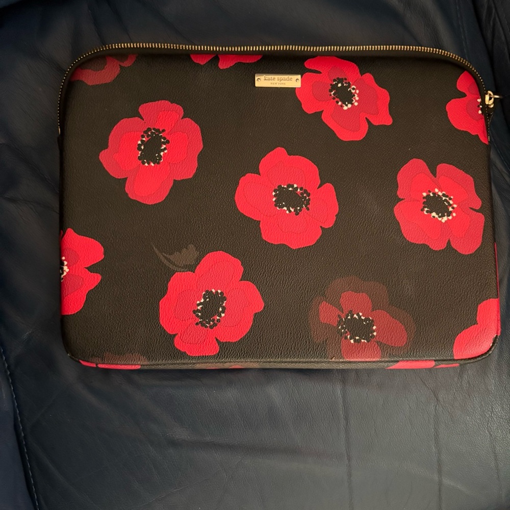 Kate Spade Poppy Laptop Case